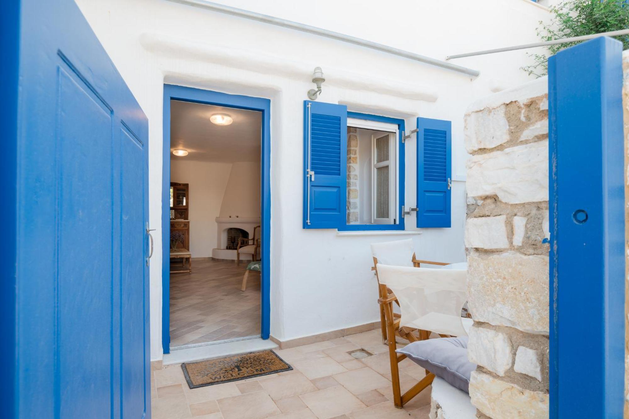Valeli One * Naousa (Paros)